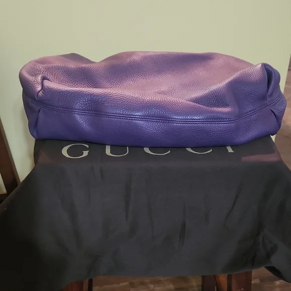 Authentic Gucci Hobo - Picture 3 of 7